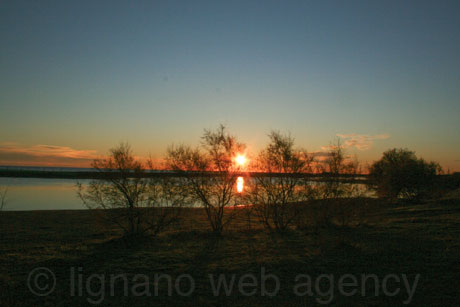 Bibione bei abend foto