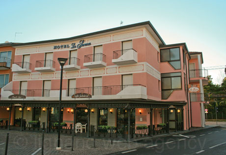 A la serena hotel homlokzata bibionen foto