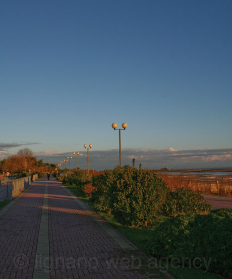 Lungomare di bibione foto