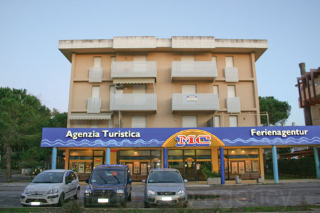 Agentie de turism la bibione foto